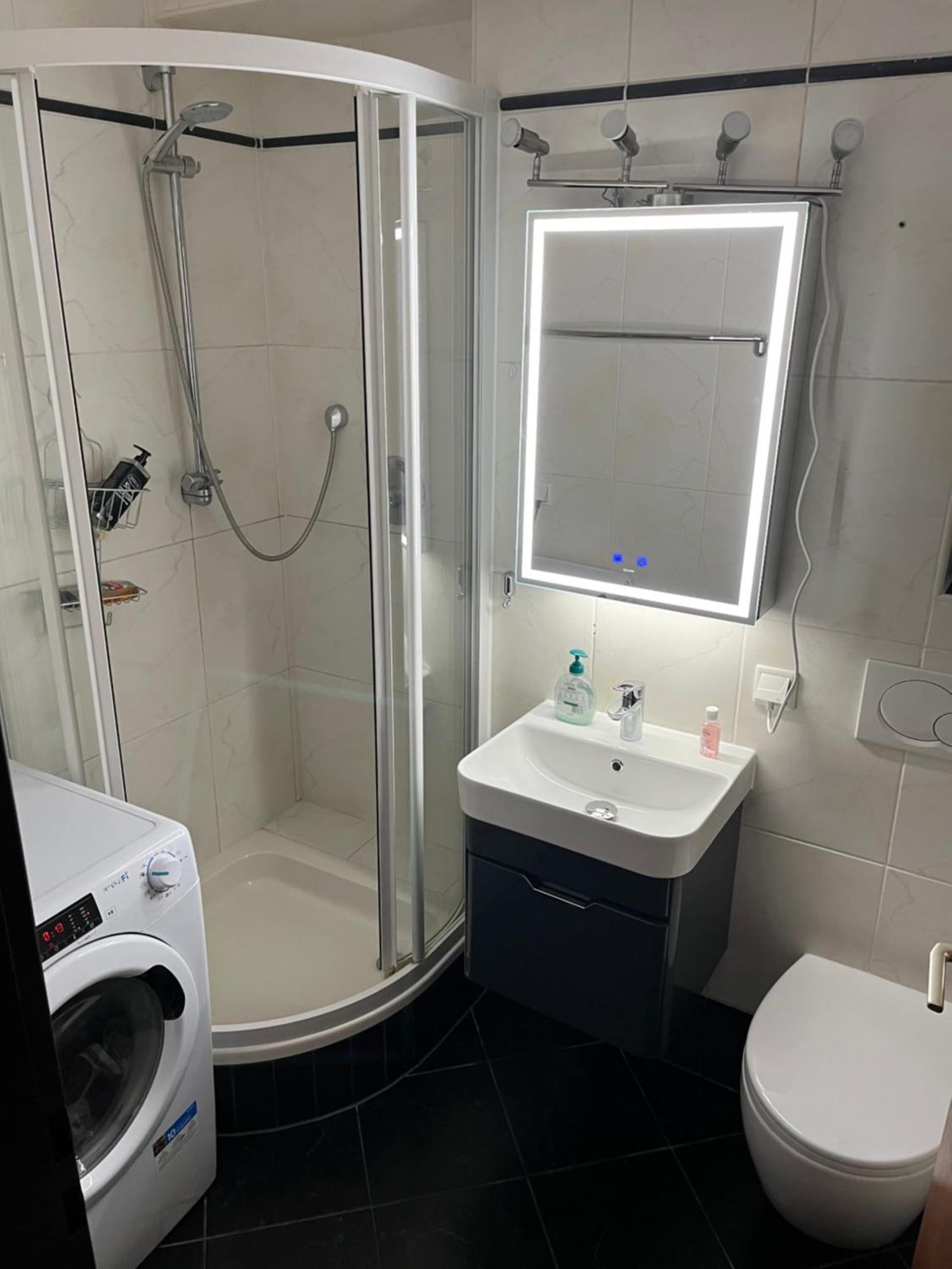 Apartment Naehe Hauptbahnhof Und Innenstadt Wurzburg Luaran gambar